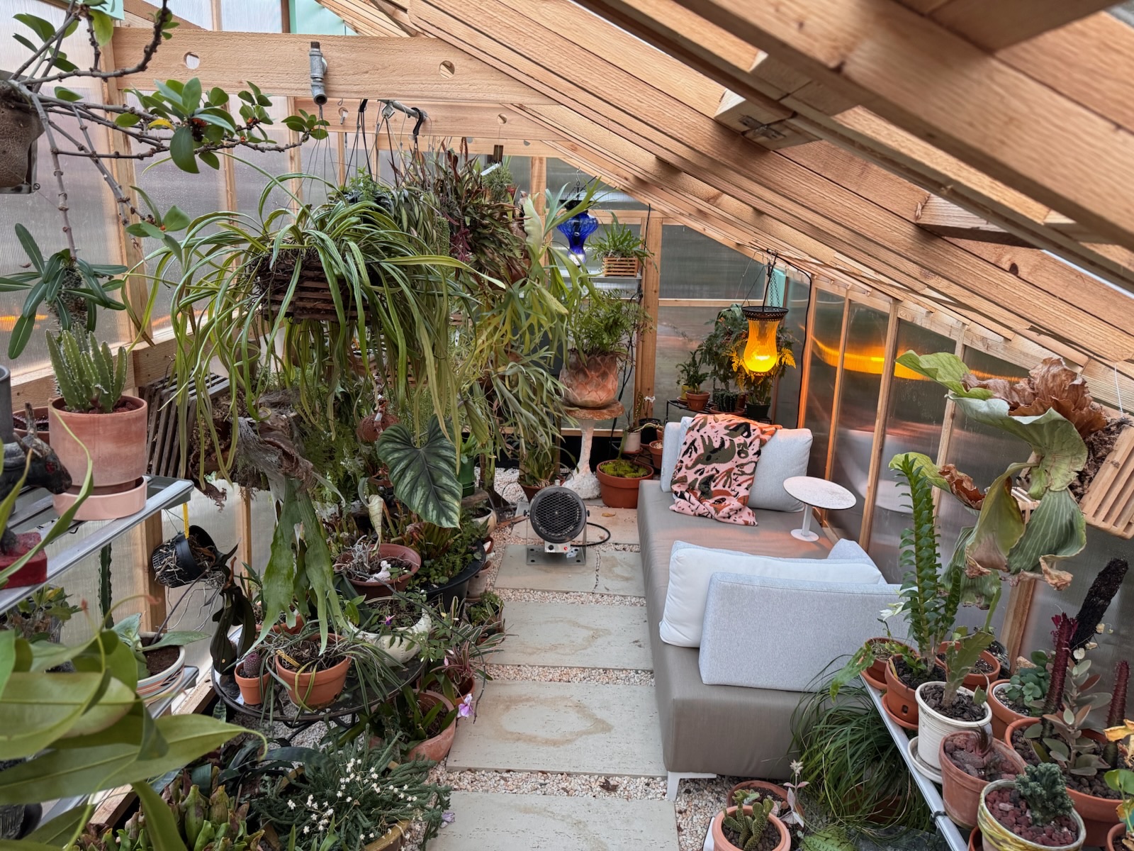 Beautiful Inside Slant Roof XL