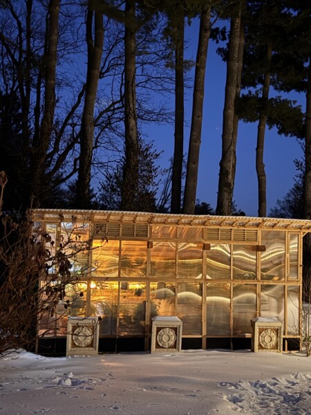 Slant Roof XL Lit Up