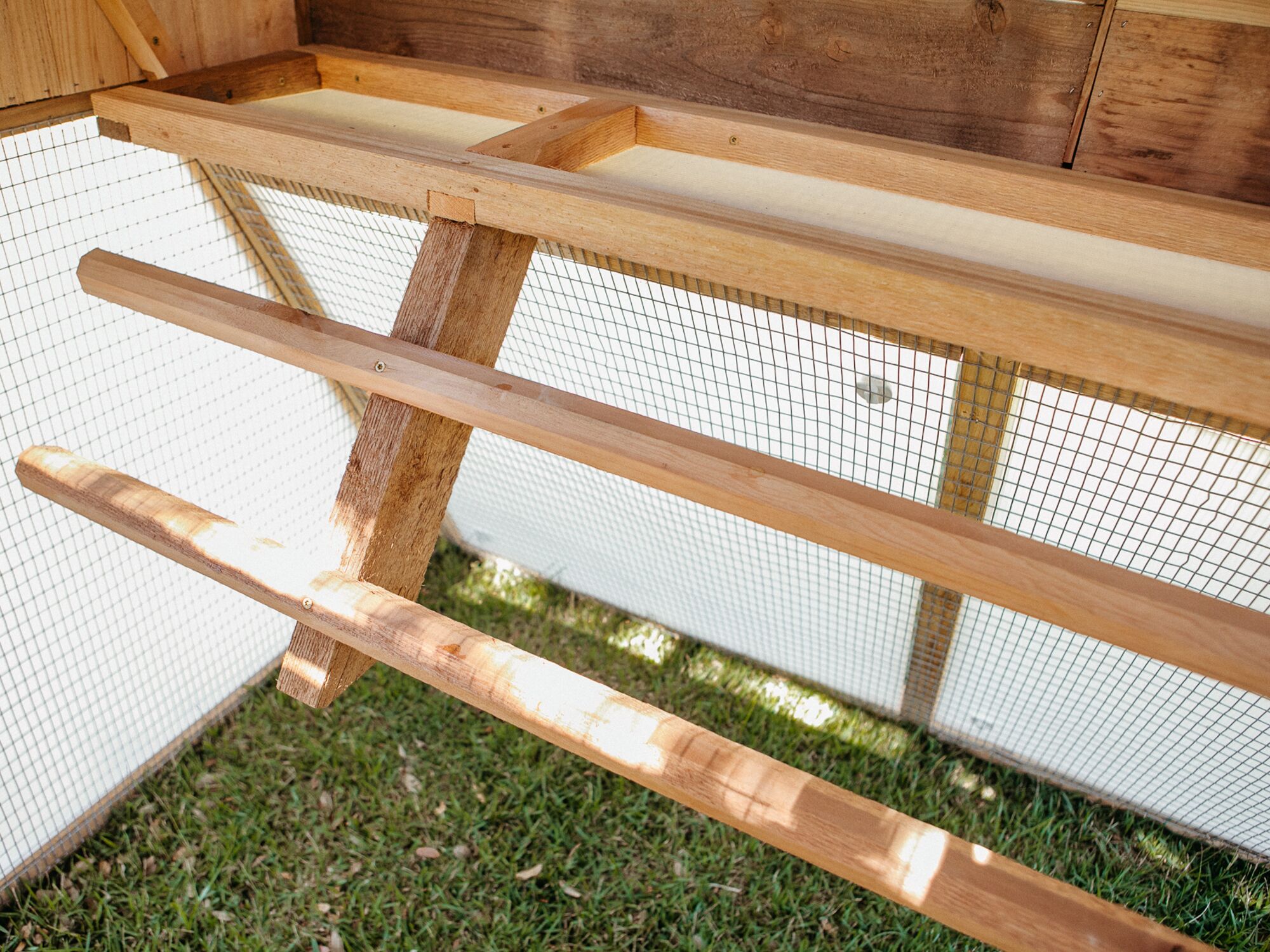 Round-Top-Chicken-Loft-Coop-Storm-Panel-Set-Interior-View-Side