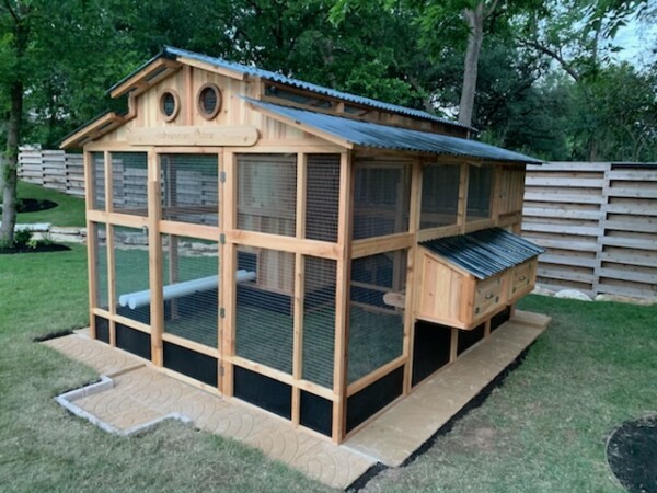 front right view of the heritage chicken coop